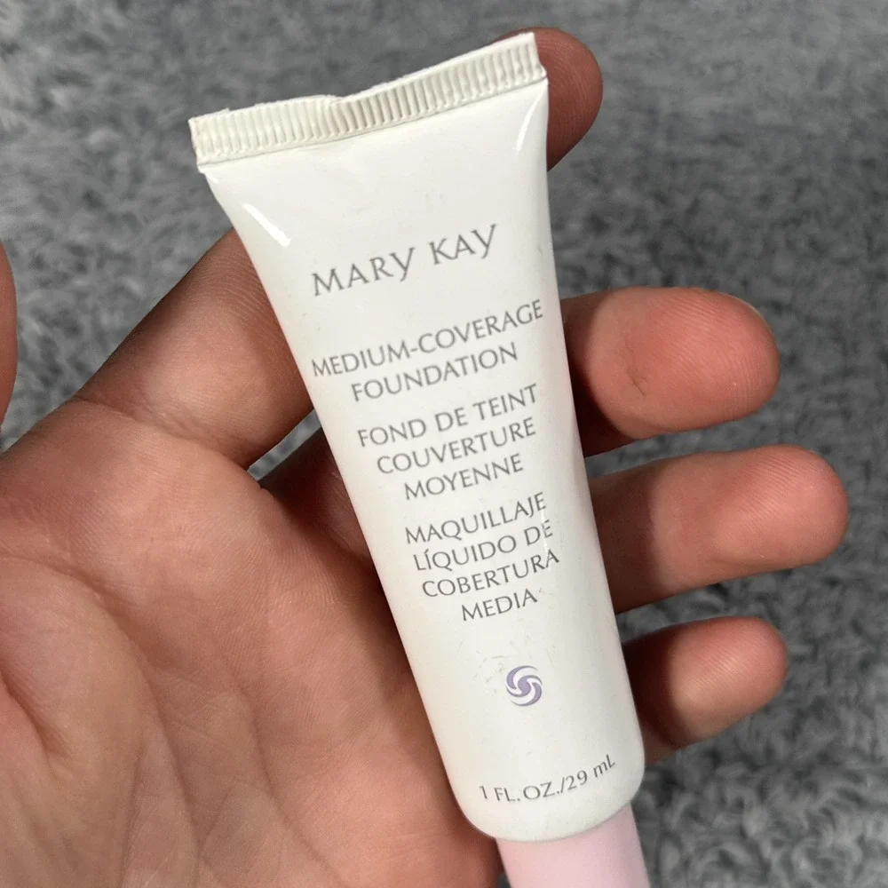 Mary Kay Timewise No Box Medium Coverage Beige 400 Foundation NOS Disc Read